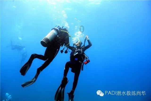 罕见!一9岁儿童胆囊扭转似“麻花”,保定市第二医院成功转危为安